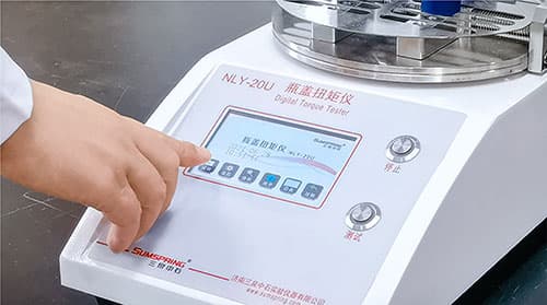 试验界面布局示意 试验界面布局示意